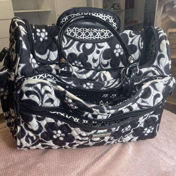 Vera Bradley‎ Rolling Suitcase/Luggage Black Carry-on Quilted - Picture 3 of 10